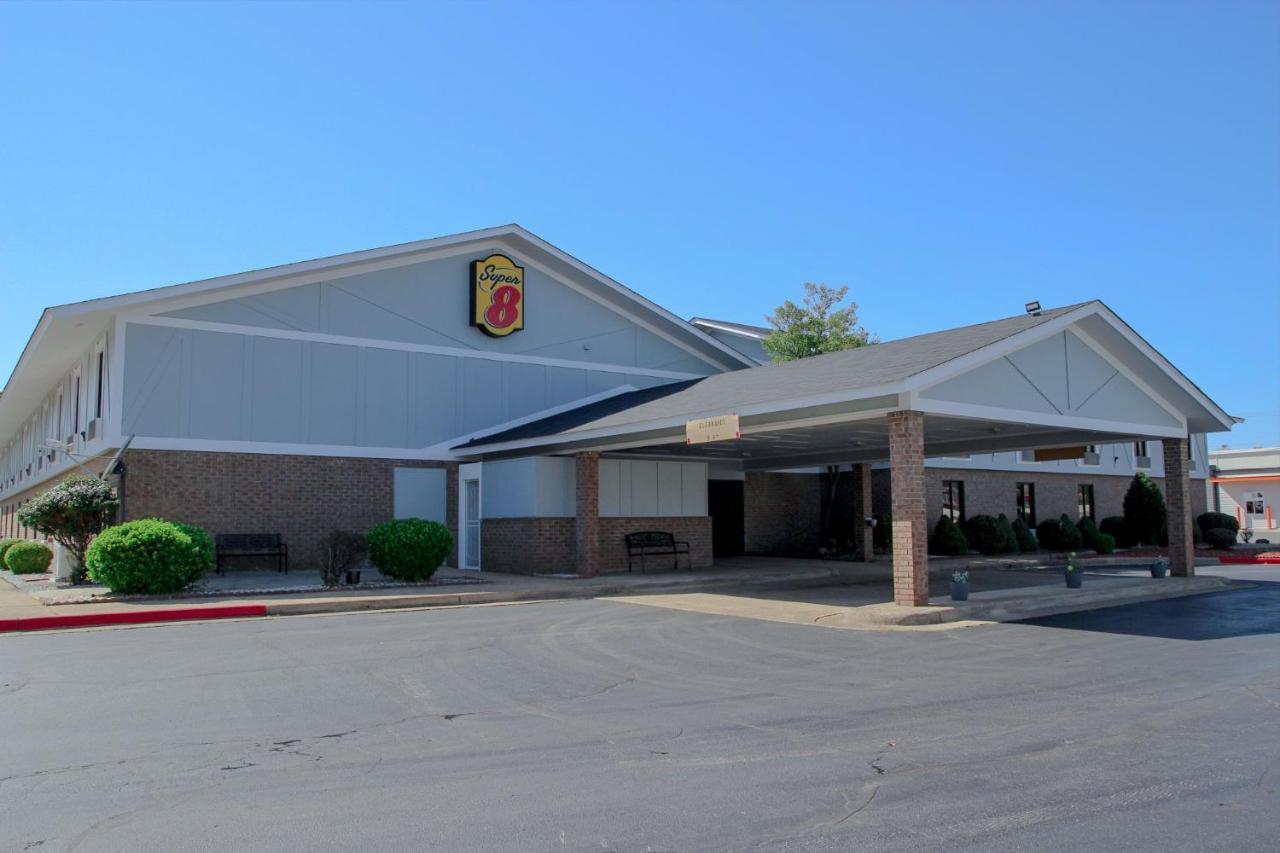 Super 8 By Wyndham Harrison Ar Motel Exterior photo